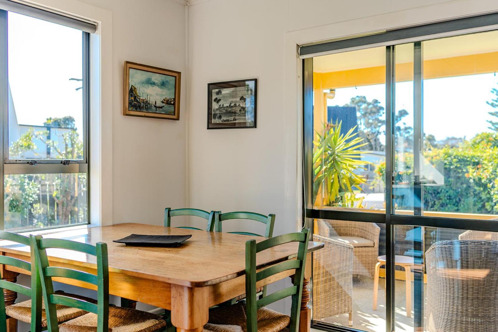 Fun Family Bach, Close To Beach And Shops! Waihi Ngoại thất bức ảnh