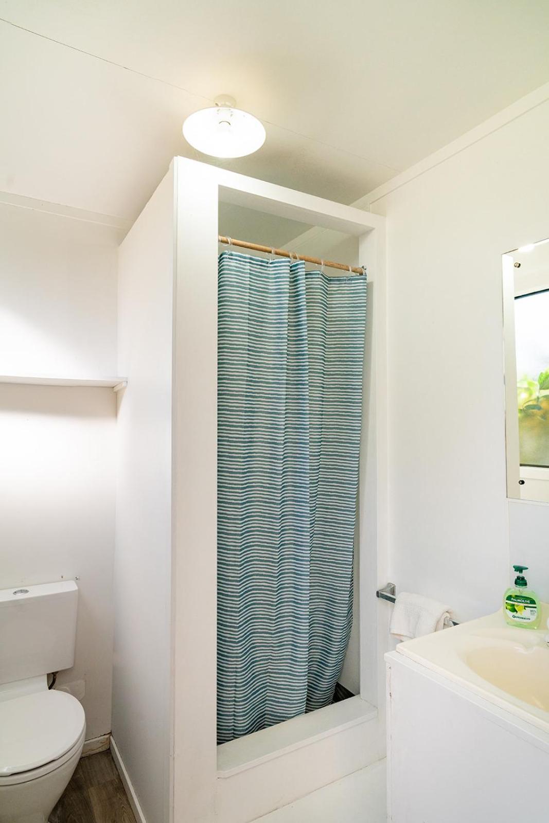 Fun Family Bach, Close To Beach And Shops! Waihi Ngoại thất bức ảnh