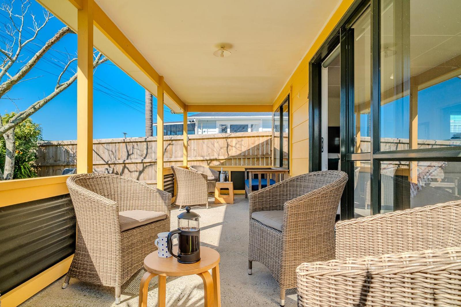 Fun Family Bach, Close To Beach And Shops! Waihi Ngoại thất bức ảnh